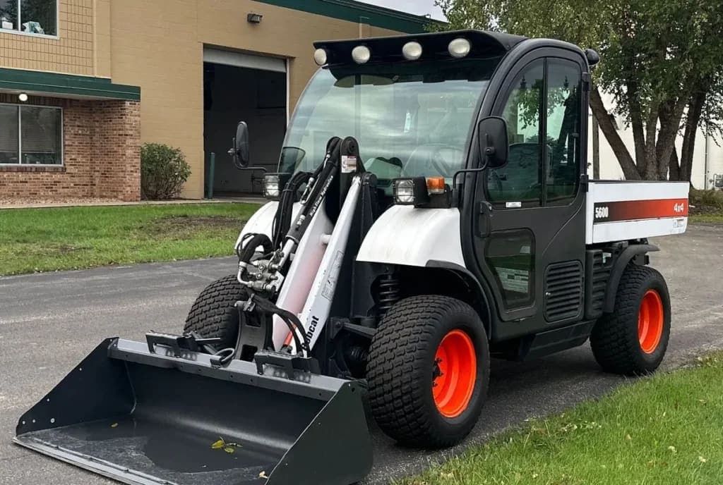 2014 Bobcat 5600 listing photo — photo 1 of 56