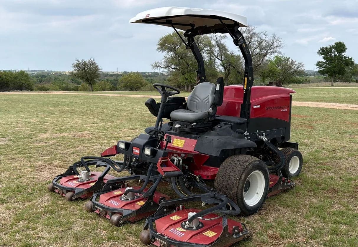 2017 Toro Groundsmaster 4500D listing photo — photo 1 of 51