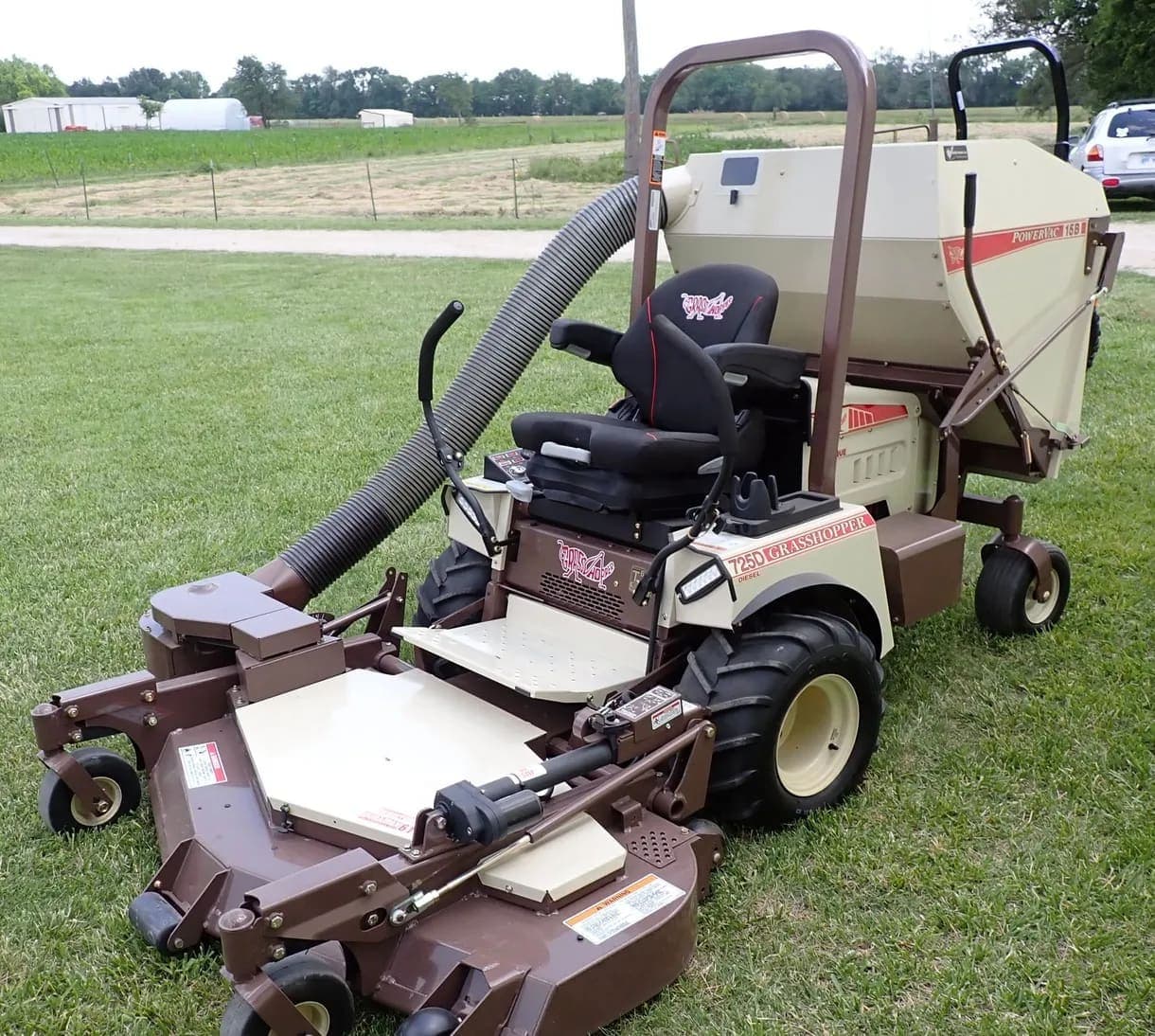 2019 Grasshopper 725D ZTR listing photo — photo 1 of 38