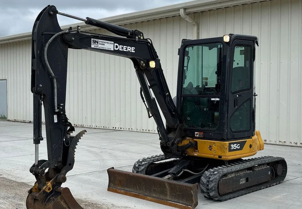 2021 John Deere 35G listing photo — photo 1 of 55